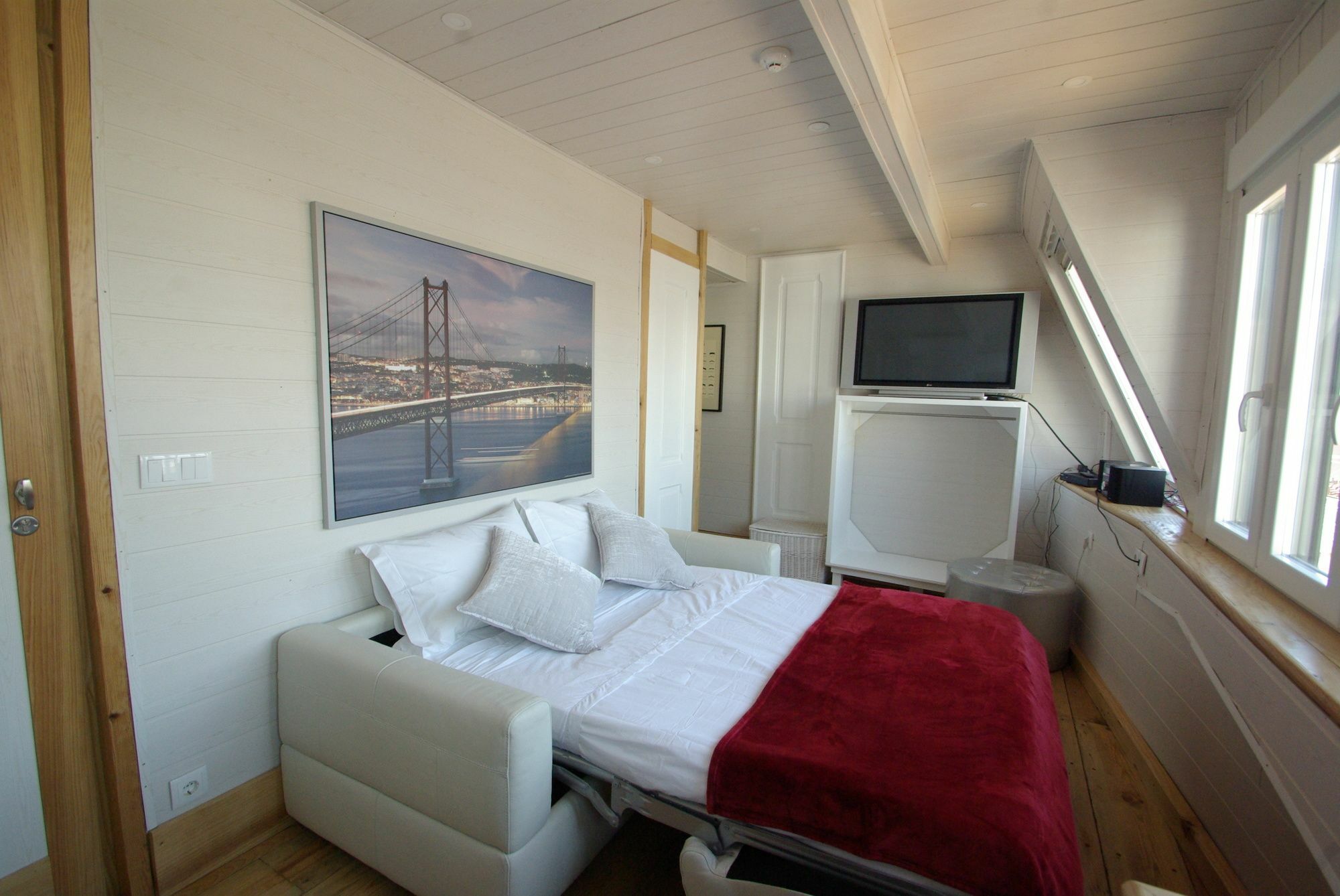 My Bairro Alto Suites Лиссабон Экстерьер фото